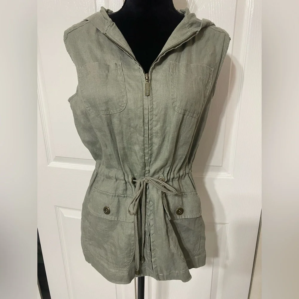 St. TROPEZ Olive Green hooded  cargo Vest size S